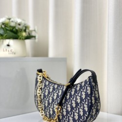 Sito Replica Borsa Christian Dior CD Lounge Dior Oblique Jacquard Blu imitazioni Miglior Prezzo Borsa Christian Dior CD Lounge Dior Oblique Jacquard Blu Replica