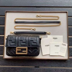 Sito Replica Bora Pari all'originale replica Fendi Mini Baguette FF Motivo Nera imitazioni Miglior Prezzo Bora Pari all'originale replica Fendi Mini Baguette FF Motivo Nera Replica