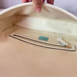Sito Replica Borsa Fendi Baguette 8BR600 Crema imitazioni Miglior Prezzo Borsa Fendi Baguette 8BR600 Crema Replica