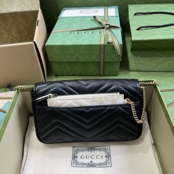 Imitazione Portafoglio con catena mini porta carte Gucci GG Marmont 751526 Nero