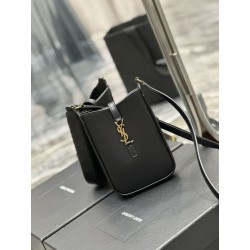 YSL Saint Laurent Le 5 A 7 Mini verticale in pelle conciata al vegetale nera