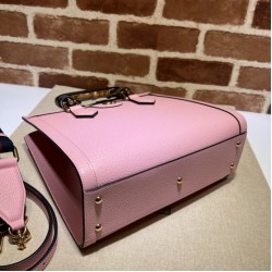 Sito Replica Borsa tote piccola Gucci Diana 702721 Rosa imitazioni Miglior Prezzo Borsa tote piccola Gucci Diana 702721 Rosa Replica
