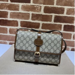 Miglior Prezzo Borsa messenger Gucci GG con Interlocking G 745679 Marrone Replica
