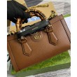 Borsa a tracolla piccola Gucci Diana 735153 Caffè