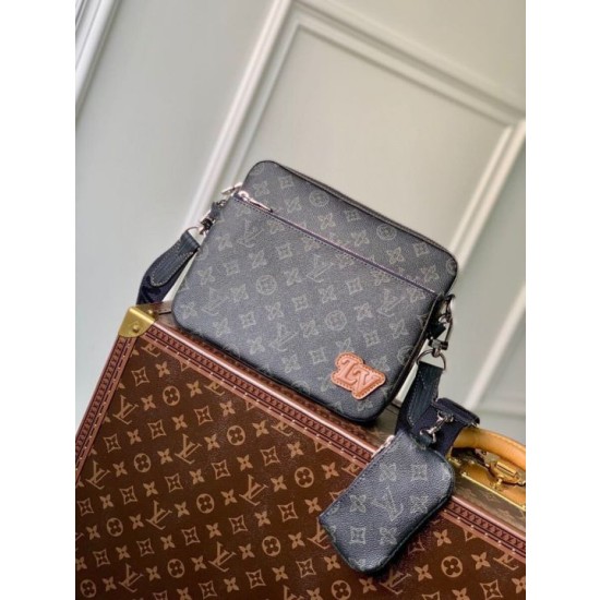 Borse Firmate Replica da uomo LV Trio Messenger Monogram M46340