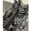 Christian Dior Medium Dior Book Tote Borse Imitazioni con motivo Plan de Paris ricamato nera