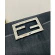 Custodia per telefono Fendi Baguette 7AS142 nera