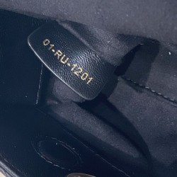 Sito Replica Borse Alta Qualità Christian Dior Small Lady D-Joy Latte Patent Cannage Vitello Nero imitazioni Miglior Prezzo Borse Replica Alta Qualità Christian Dior Small Lady D-Joy Latte Patent Cannage Vitello Nero