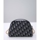 Sito Replica Borsa Christian Dior Mini 30 Montaigne D-Cosy blu scuro imitazioni Miglior Prezzo Borsa Christian Dior Mini 30 Montaigne D-Cosy blu scuro Replica
