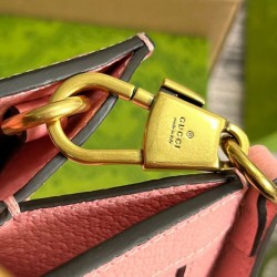 Sito Replica Dettagli perfetti Perfetta a tracolla piccola Gucci Diana 735153 Rosa imitazioni Miglior Prezzo Dettagli perfetti Replica Perfetta a tracolla piccola Gucci Diana 735153 Rosa