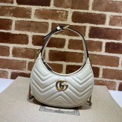 Mini borsa a forma di mezzaluna Gucci GG Marmont 699514 bianca