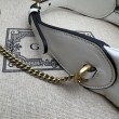 Mini borsa a forma di mezzaluna Gucci GG Marmont 699514 bianca