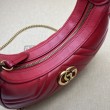 Mini borsa a forma di mezzaluna Gucci GG Marmont 699514 rossa