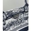 Borse Replica a mano Christian Dior grande con libro blu scuro