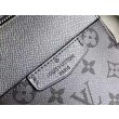 Borsa a tracolla da esterno LV Taiga M30833