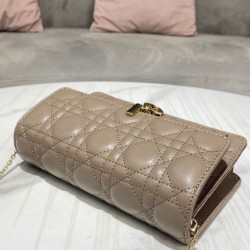 Christian Dior Lady Dior Chain Pouch Albicocca Christian Dior Lady Dior Chain Pouch Albicocca