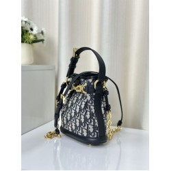 Borse Replica Christian Dior piccola C'est Dior Blu Dior Oblique Jacquard