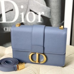 Sito Replica Imitazione Christian Dior 30 Montaigne Imitazioni borse griffate Latte Box Pelle di vitello Blu imitazioni Miglior Prezzo Imitazione Christian Dior 30 Montaigne Imitazioni borse griffate Latte Box Pelle di vitello Blu Replica