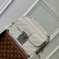 Miglior Prezzo Borsa a tracolla LV S-Lock M23152 Monogramma Taurillon Replica