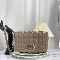 Sito Replica Christian Dior Qualità superiore replica Dior Caro media in pelle di vitello Cannage grigia imitazioni Miglior Prezzo Christian Dior Qualità superiore replica Dior Caro media in pelle di vitello Cannage grigia Replica