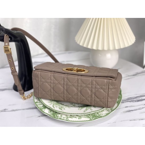 Sito Replica Christian Dior Qualità superiore replica Dior Caro media in pelle di vitello Cannage grigia imitazioni Miglior Prezzo Christian Dior Qualità superiore replica Dior Caro media in pelle di vitello Cannage grigia Replica