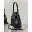 Borsa a secchiello media Dior C'est Saddle in pelle di vitello nera