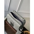 Borsa a tracolla LV S-Lock M23152 Monogramma Taurillon