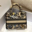 Borsa Dior Medium Lady D-Lite con ricamo Jardin d'Hiver beige
