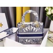 Qualità superiore replica Dior Medium Lady D-Lite Multicolor Ricamo Rêve d'Infini Blu