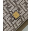 Imitazioni borse griffate Fendi 8BR600 Baguette Chain Midi FF in tessuto tapestry grigio