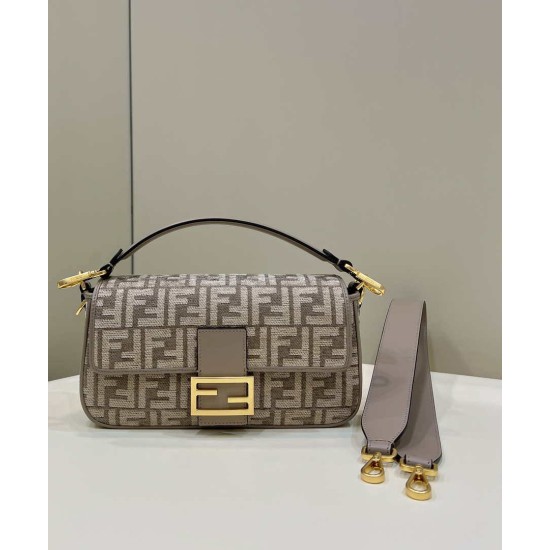 Imitazioni borse griffate Fendi 8BR600 Baguette Chain Midi FF in tessuto tapestry grigio