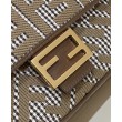 Borsa Fendi Baguette 8BR600 in lana pied de poule con ricamo FF Marrone