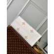 Borsa LV OnTheGo MM M22975 Beige