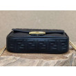 Borse Replica midi Fendi Baguette con catena in nappa nera Borse Replica midi Fendi Baguette con catena in nappa nera