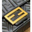 Borse Replica midi Fendi Baguette con catena in nappa nera Borse Replica midi Fendi Baguette con catena in nappa nera
