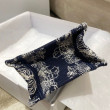 Borse Imitazioni per telefono Dior Mini Book Tote Toile de Jouy Ricamo inverso Blu Borse Imitazioni per telefono Dior Mini Book Tote Toile de Jouy Ricamo inverso Blu