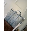 Borsa tote LV M22537 LV Weekend NM blu denim lavato