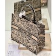 Christian Dior Borsa tote grande Dior Book color albicocca