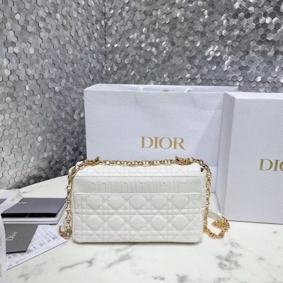 Sito Replica Borsa media Dior Caro Cannage bianca imitazioni Miglior Prezzo Borsa media Dior Caro Cannage bianca Replica