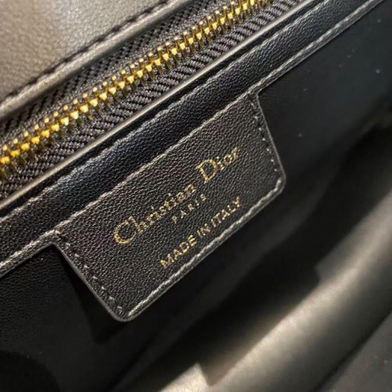 Miglior Prezzo Borsa Caro Dior Grande Cannage Nera Replica