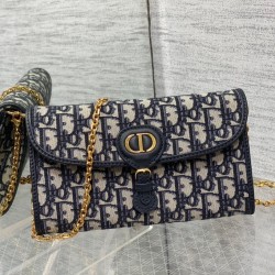 Sito Replica Pochette con catena Dior Bobby East-West Jacquard obliquo blu imitazioni Miglior Prezzo Pochette con catena Dior Bobby East-West Jacquard obliquo blu Replica