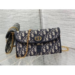 Pochette con catena Dior Bobby East-West Jacquard obliquo blu