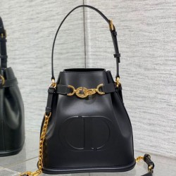 Miglior Prezzo Borsa a secchiello media Dior C'est Saddle in pelle di vitello nera Replica