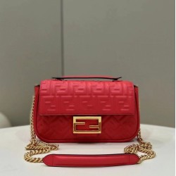 Sito Replica Borsa Midi Fendi Baguette Chain Nappa Rossa imitazioni Miglior Prezzo Borsa Midi Fendi Baguette Chain Nappa Rossa Replica