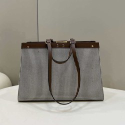 Sito Replica Shopper Fendi X-Tote in lana pied de poule con ricamo FF 8BH374 Marrone imitazioni Miglior Prezzo Shopper Fendi X-Tote in lana pied de poule con ricamo FF 8BH374 Marrone Replica