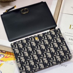Sito Replica Mini borsa Christian Dior 30 Montaigne Hobo Avenue Blu scuro imitazioni Miglior Prezzo Mini borsa Christian Dior 30 Montaigne Hobo Avenue Blu scuro Replica