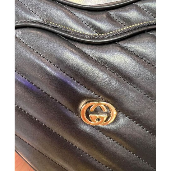 Sito Replica Borsa a tracolla Gucci Mini Heart ad incastro 751628 Nera imitazioni Miglior Prezzo Borsa a tracolla Gucci Mini Heart ad incastro 751628 Nera Replica
