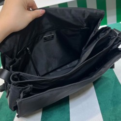 Sito Replica Imitazioni borse griffate a tracolla imbottita grande Prada Re-Nylon 1BD256 Nera imitazioni Miglior Prezzo Imitazioni borse griffate a tracolla imbottita grande Prada Re-Nylon 1BD256 Nera Replica