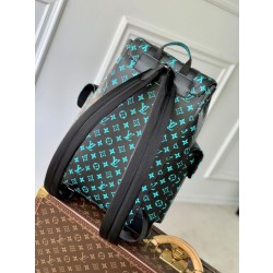 LV Christopher MM Blackpack M21936
