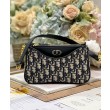Mini borsa Christian Dior 30 Montaigne Hobo Avenue Blu scuro